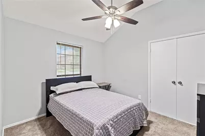 2910 Menlo Park Lane, Carrollton, TX 75007 - Photo 9