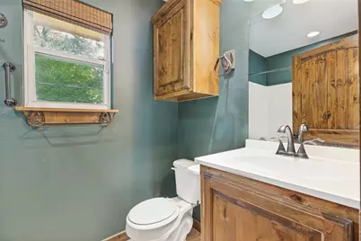 105 Pecan Street, Whitesboro, TX 76273 - Photo 15