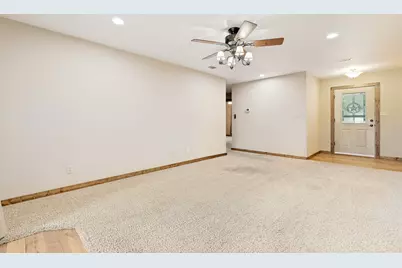 105 Pecan Street, Whitesboro, TX 76273 - Photo 5