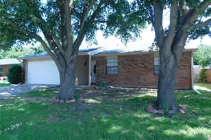 5529 Gates Dr, The Colony, TX 75056 - Photo 3