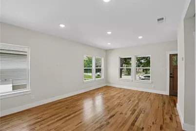 627 S Willomet Avenue, Dallas, TX 75208 - Photo 13