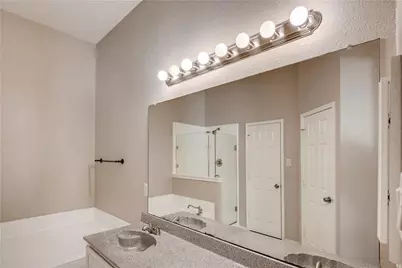 2425 Ravenhurst Drive, Plano, TX 75025 - Photo 17