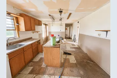 1429 Remington Street, Graham, TX 76450 - Photo 7