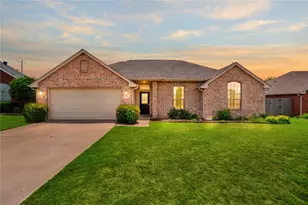 518 Valarie Ln, Midlothian, TX 76065 - Photo 1