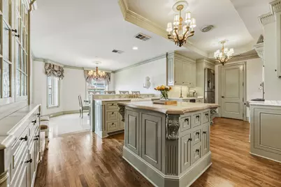 3535 Gillespie Street #704, Dallas, TX 75219 - Photo 7
