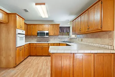525 Medalist Street, Paris, TX 75460 - Photo 7
