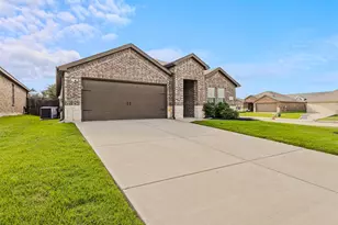 207 Dartmouth Ave, Farmersville, TX 75442 - Photo 1