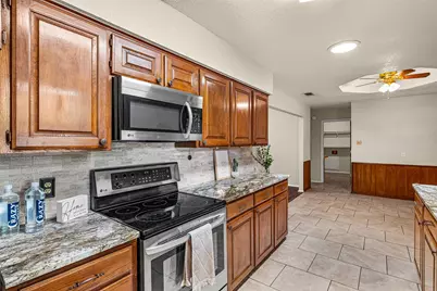 1017 Meadowlark Lane, Granbury, TX 76048 - Photo 7