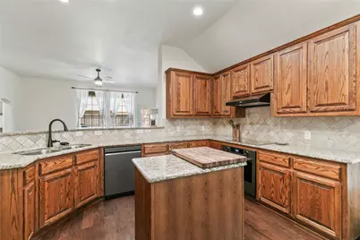 2485 Yuma Drive, Little Elm, TX 75068 - Photo 11