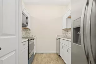 9254 Forest Ln, Dallas, TX 75243 - Photo 7