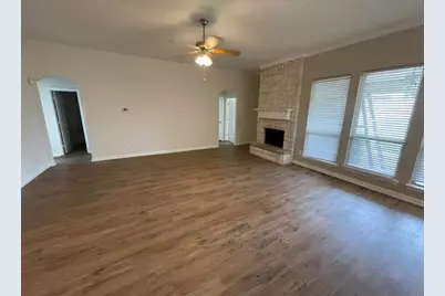 1601 White Willow Lane, Arlington, TX 76002 - Photo 3