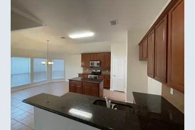 1601 White Willow Lane, Arlington, TX 76002 - Photo 5