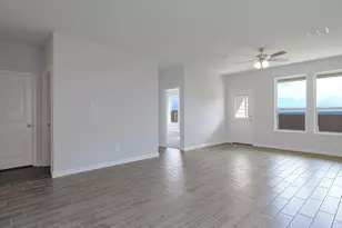 629 Harvey St, Grandview, TX 76050 - Photo 11