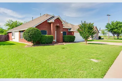 1133 Hillwood Drive, Saginaw, TX 76179 - Photo 3