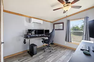336 Cowboys Ln, Springtown, TX 76082 - Photo 21