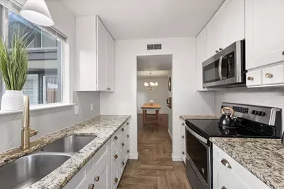 4601 Country Creek Drive #1004, Dallas, TX 75236 - Photo 9