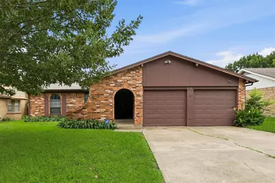 6536 Windrock, Watauga, TX 76148 - Photo 1