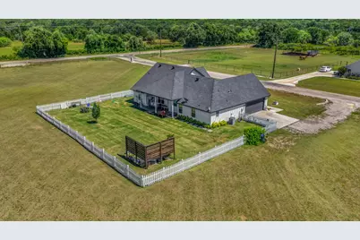 1000 Latigo Lane, Millsap, TX 76066 - Photo 33