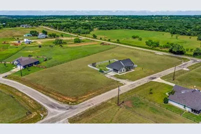 1000 Latigo Lane, Millsap, TX 76066 - Photo 37