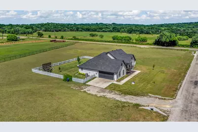 1000 Latigo Lane, Millsap, TX 76066 - Photo 35