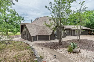 4505 Hunters Glen Ct, Granbury, TX 76048 - Photo 5