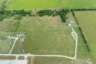 124 Co Rd 4511, Decatur, TX 76234 - Photo 35