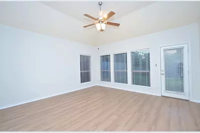 1204 Varacruz Drive, Arlington, TX 76010 - Photo 15