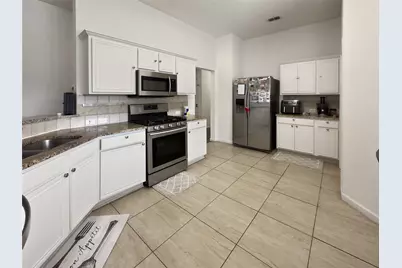 2823 Brookhurst Drive, Grand Prairie, TX 75052 - Photo 5