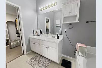 2823 Brookhurst Drive, Grand Prairie, TX 75052 - Photo 11