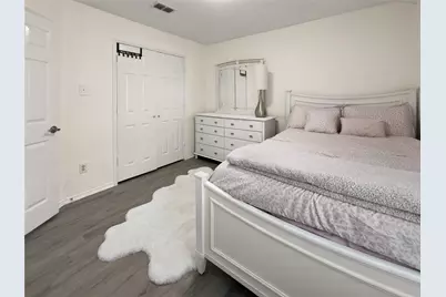 2823 Brookhurst Drive, Grand Prairie, TX 75052 - Photo 13