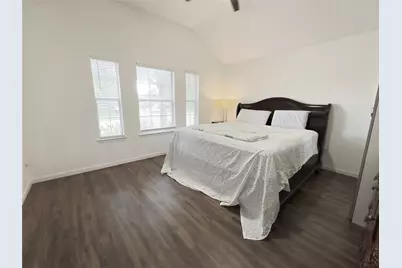 2823 Brookhurst Drive, Grand Prairie, TX 75052 - Photo 9