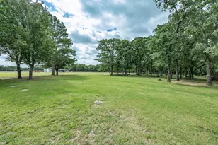 210 Co Rd 2696, Alvord, TX 76225 - Photo 29