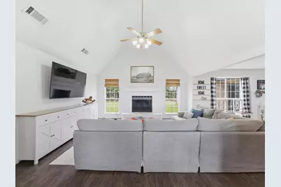 210 County Road 2696, Alvord, TX 76225 - Photo 9