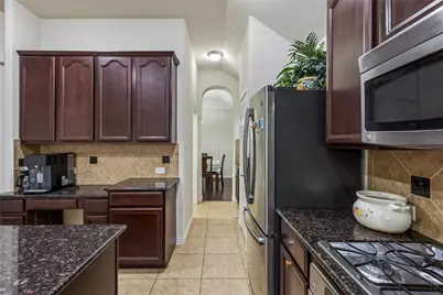 5504 Paloma Court, Fort Worth, TX 76179 - Photo 11
