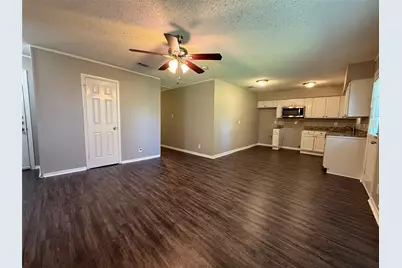 303 Ridgefield Circle, Mesquite, TX 75149 - Photo 5