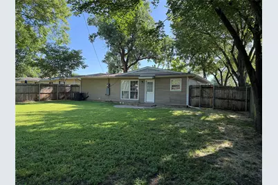 303 Ridgefield Circle, Mesquite, TX 75149 - Photo 17