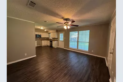 303 Ridgefield Circle, Mesquite, TX 75149 - Photo 3