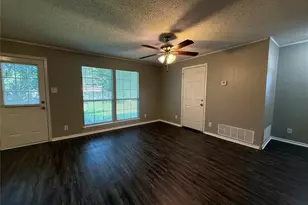 303 Ridgefield Cir, Mesquite, TX 75149 - Photo 7