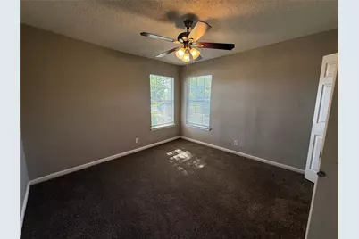 303 Ridgefield Circle, Mesquite, TX 75149 - Photo 11