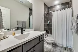 1040 Tea Olive Ln, Dallas, TX 75212 - Photo 9