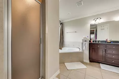 7622 W Shore Drive, The Colony, TX 75056 - Photo 17
