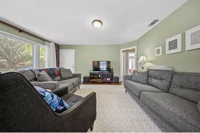 1409 Broadway Street, Denton, TX 76201 - Photo 5