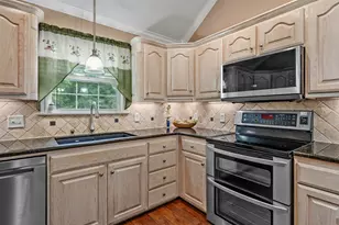 608 Green Meadow Trail, Holly Lake Ranch, TX 75765 - Photo 5