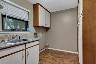 319 Allen Dr, Justin, TX 76247 - Photo 17