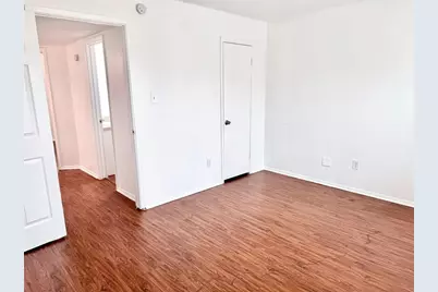 441 SW Thomas Street #D, Burleson, TX 76028 - Photo 21