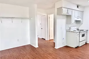 441 SW Thomas St, Burleson, TX 76028 - Photo 9