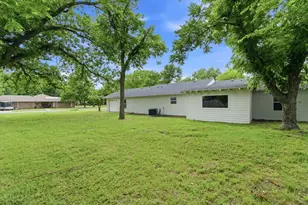 507 Country Club Rd, Cleburne, TX 76033 - Photo 37
