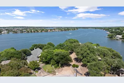 417 Peninsula Court, Granbury, TX 76048 - Photo 37
