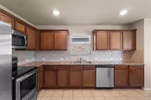 1546 Illinois Ave, Lancaster, TX 75134 - Photo 7