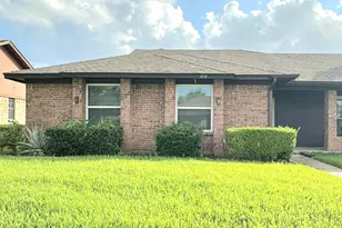 304 Cole St, Garland, TX 75040 - Photo 1